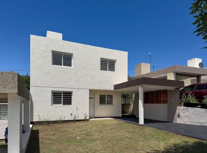 Casa · 119m² · 5 Ambientes · 1 Cochera
