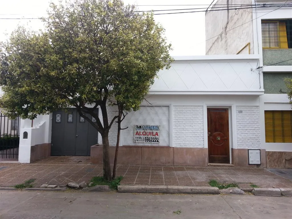 Casa y Departamento independiente en Barrio La France. Ambos de 2 dormitorios