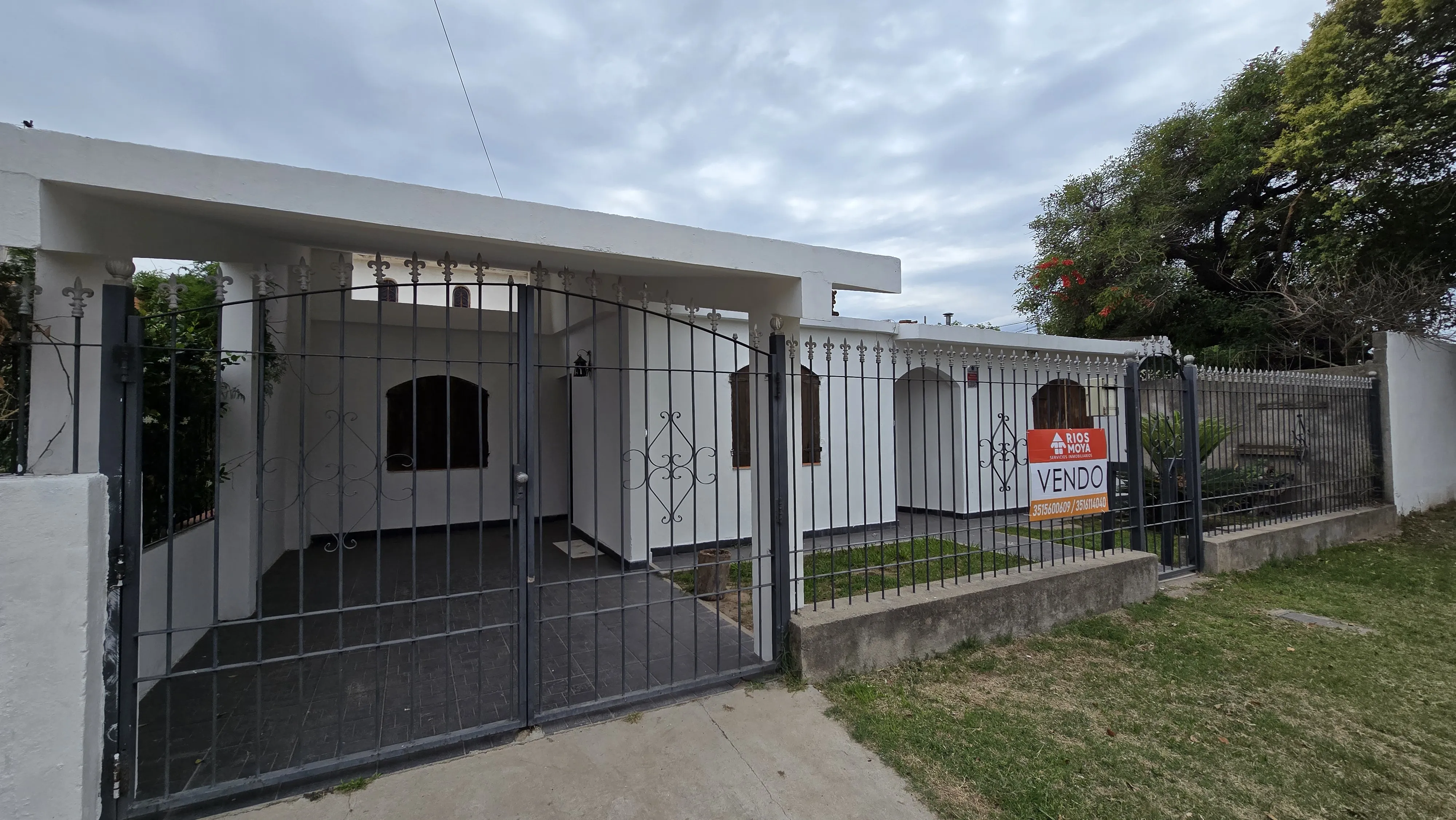 IMPERDIBLE Casa 3 Dormitorios - Escritura - Zona Sur
