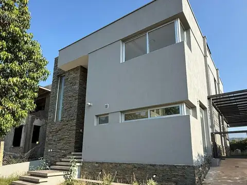 Casa en Venta en Mendoza, Capital
