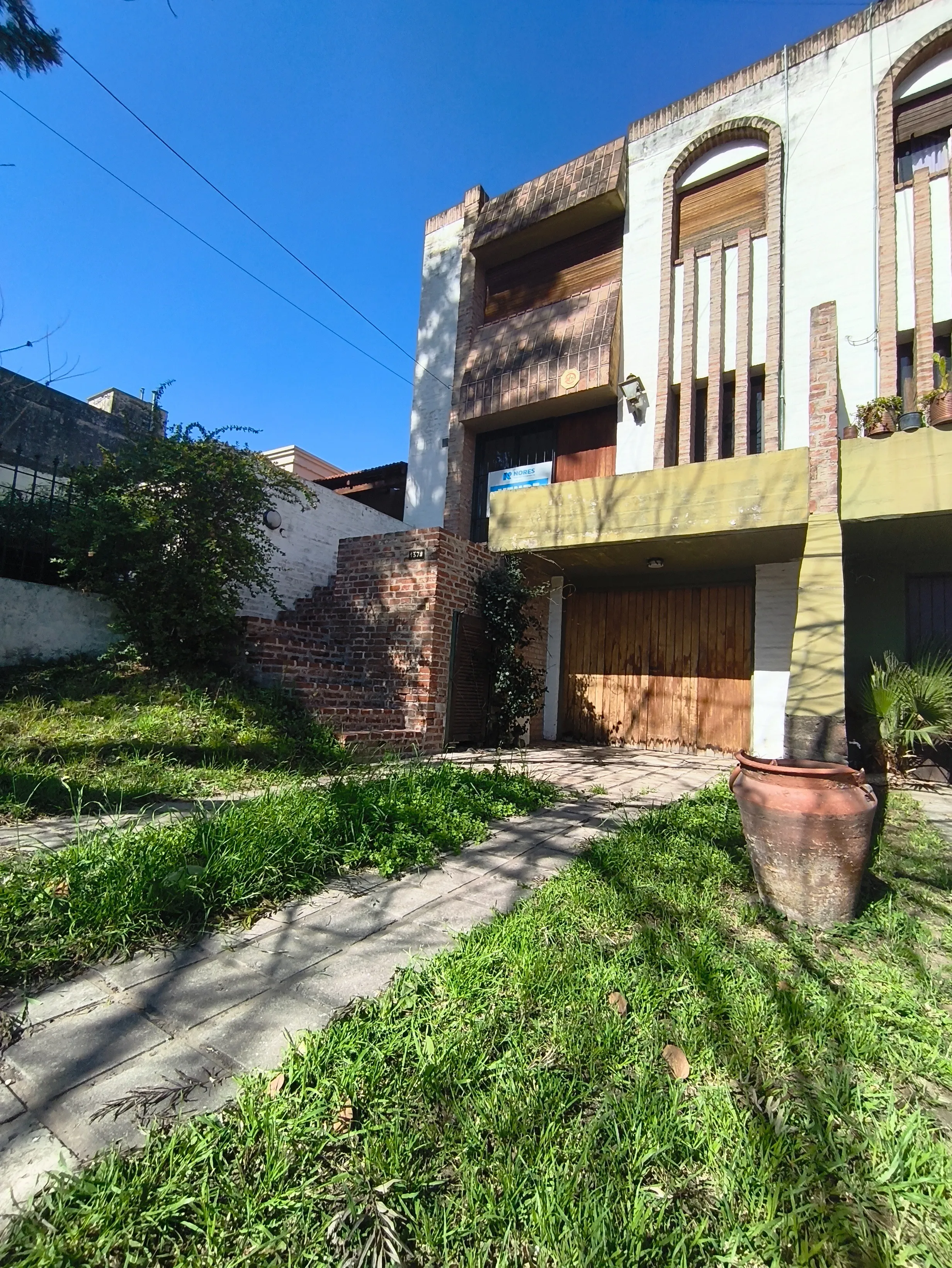 Casa en venta Colinas del Cerro triplex 3 dormitorios con cochera APTO CREDITO