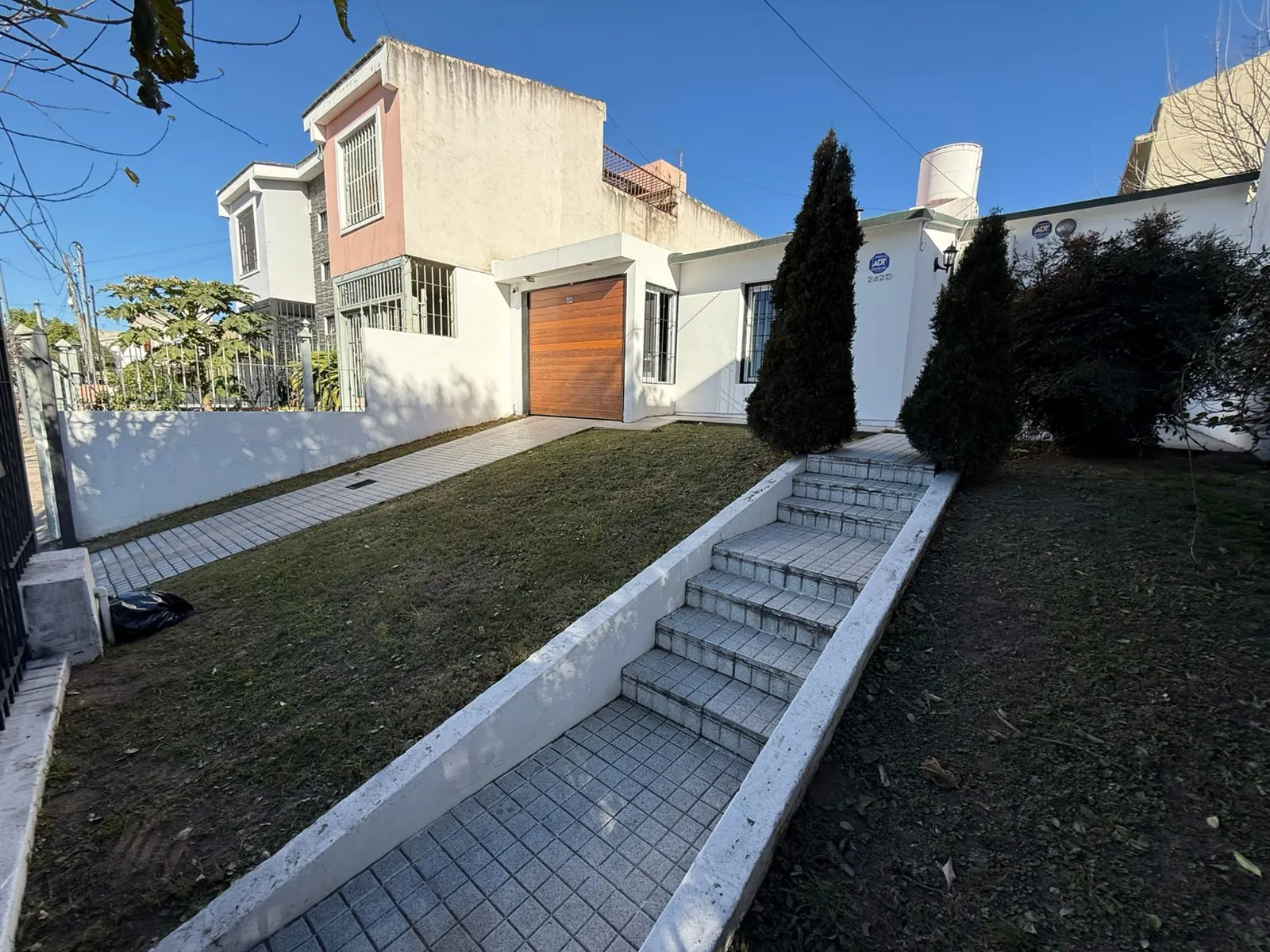 Venta Casa - 3 Dormitorios - B° Parque Capital
