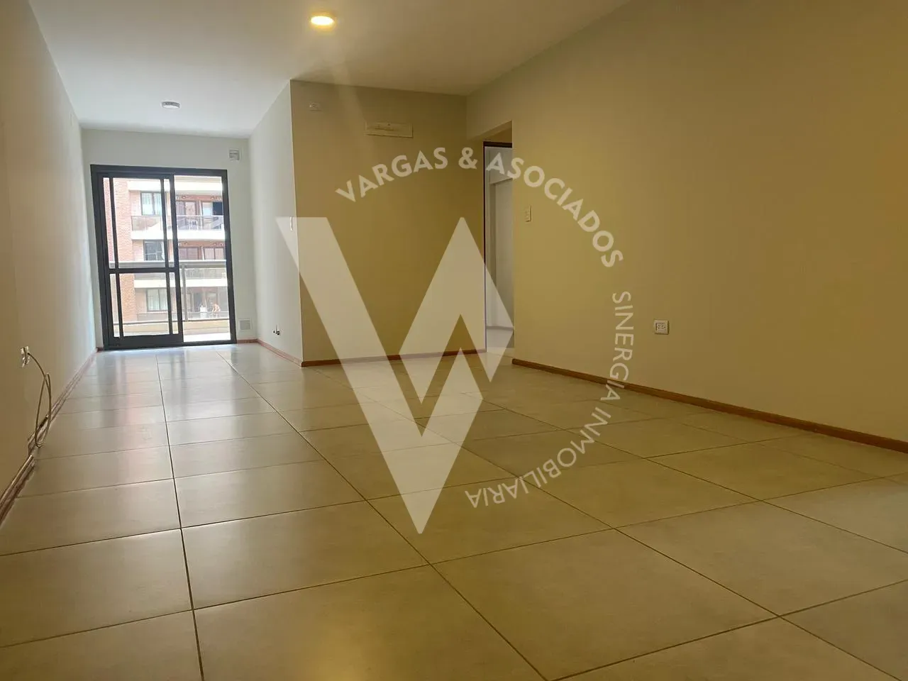 NVA CBA. 1 DORM. FRENTE. COCHERAS. A METROS PARQUE SARMIENTO.