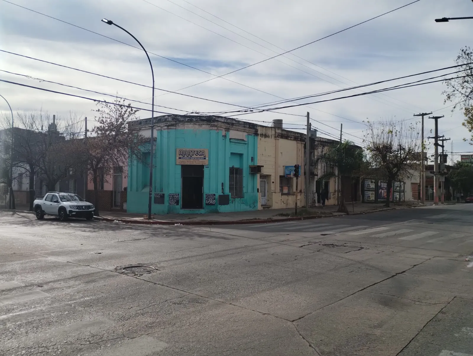 VENDO CASITA 1 DORM Y 2 LOCALES