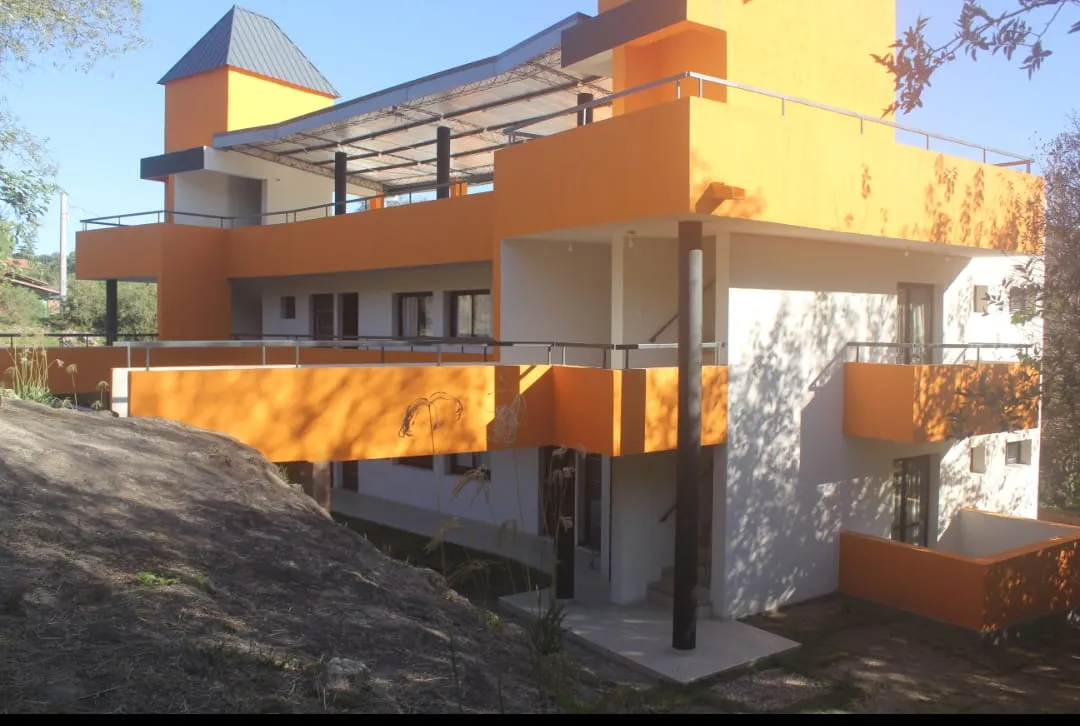 Oportunidad apta al turismo!! Venta de 8 deptos. con pileta, quincho, P/ turismo