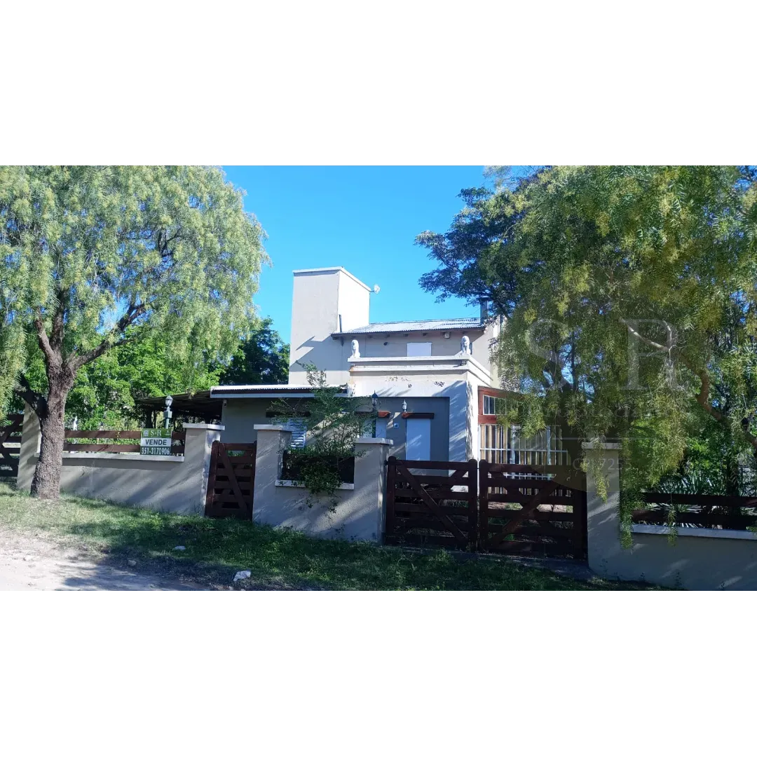 BIALET MASSE Casa exclusiva 4 dorm Garage Terraza Patio 3000 mts ESCRITURA
