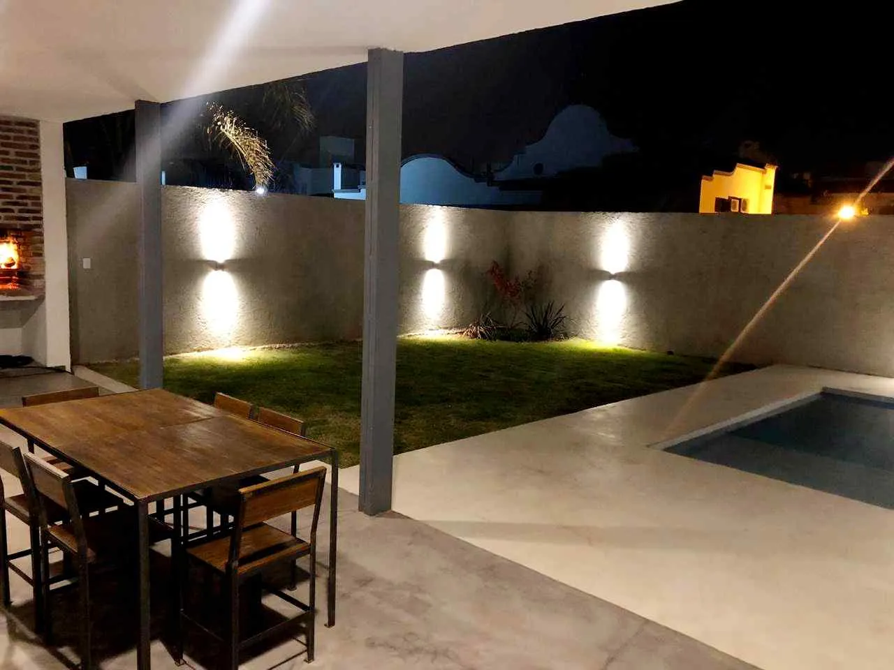 Vendo casa en Campo de Vuelo - Casa de 3 dormitorios c/ pileta Oportunidad