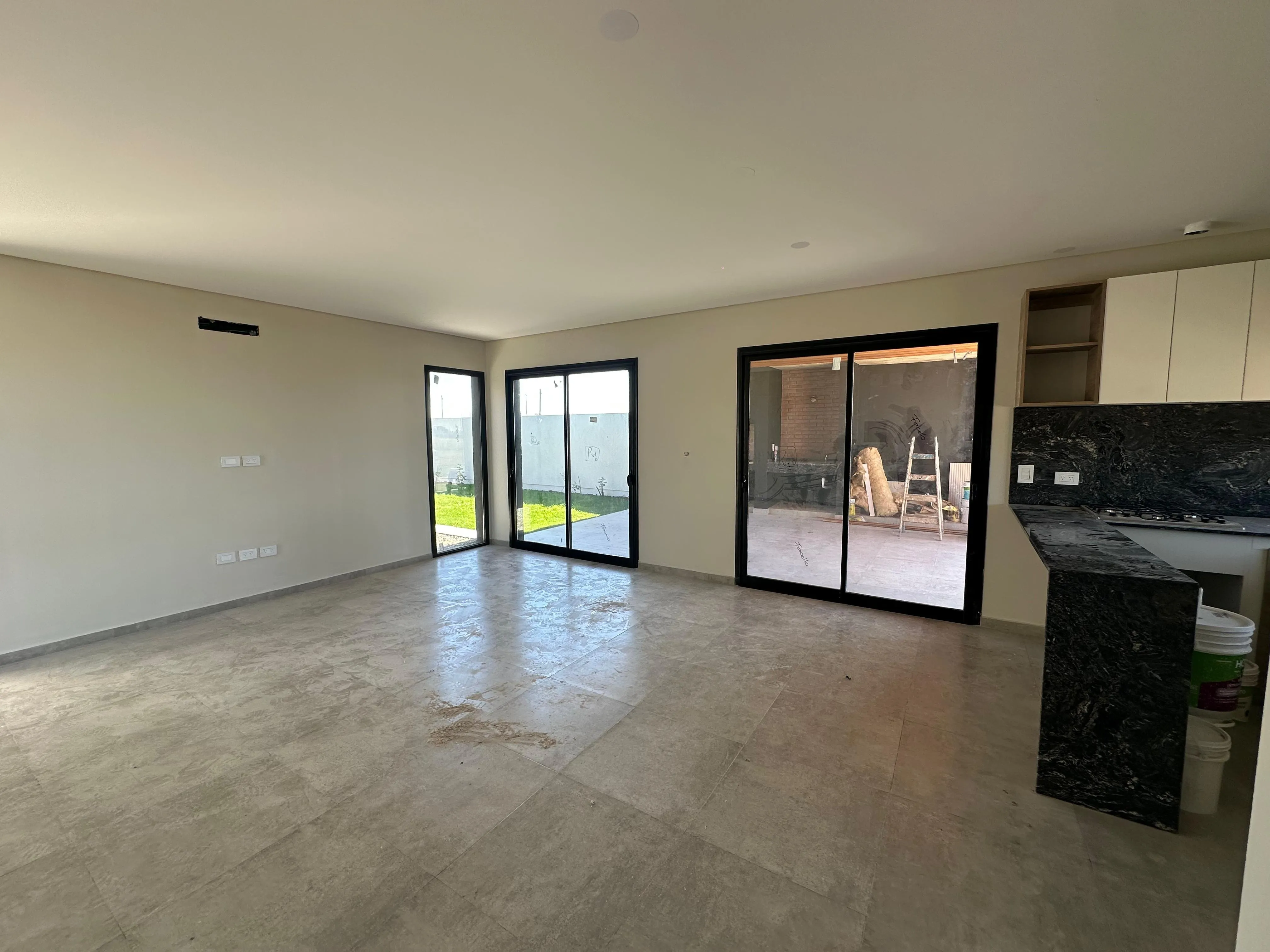 CASA EN VENTA CUESTAS DE MANANTIALES