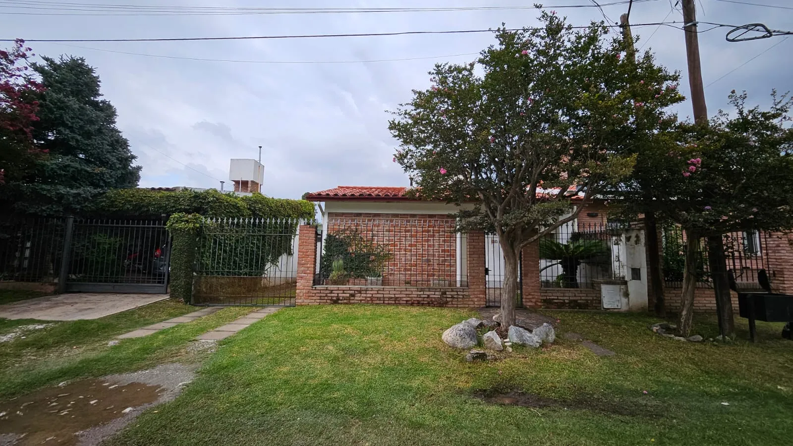 CASA + DPTO EN VENTA ALTA GRACIA
