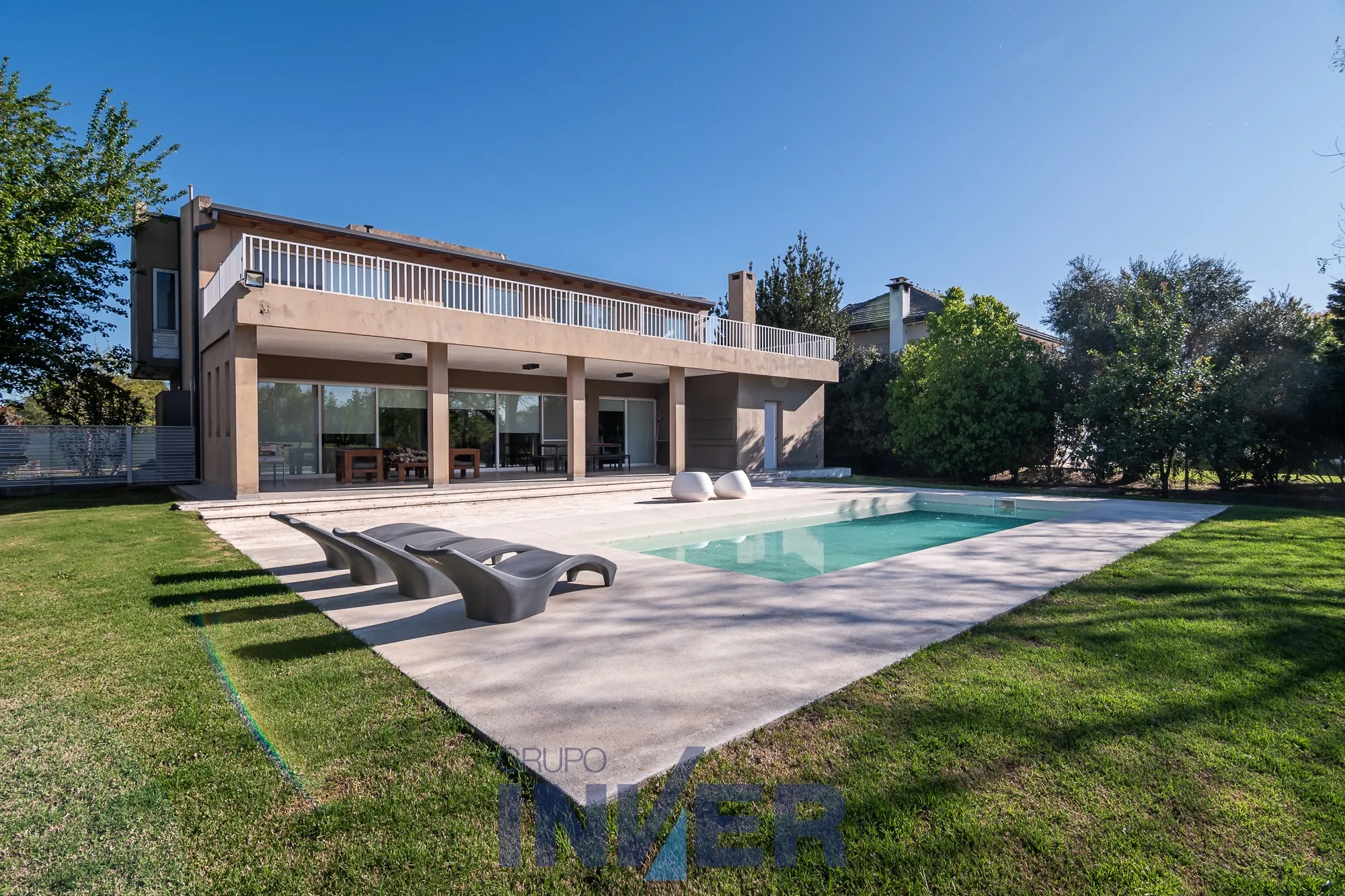 La Santina Exclusiva casa en venta country zona sur