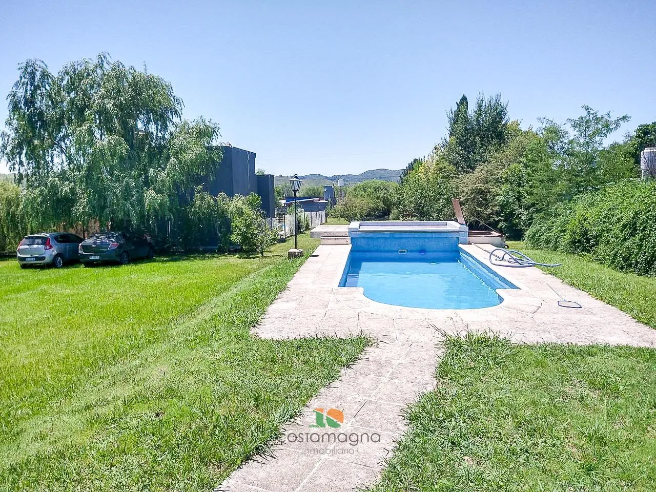 Casa con PILETA de 2 dormitorios en Potrero de Garay