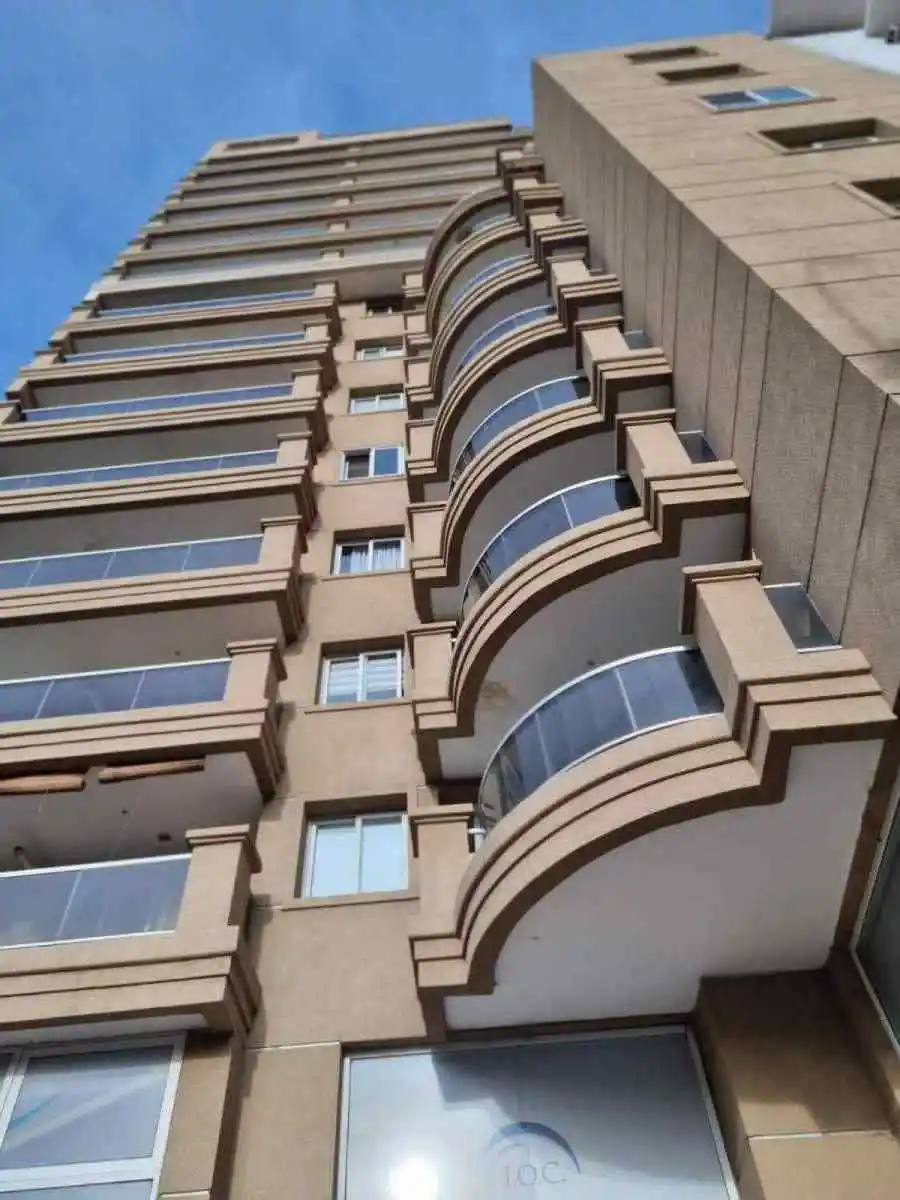PISO EXCLUSIVO PREMIUM con EXCELENTE VISTA