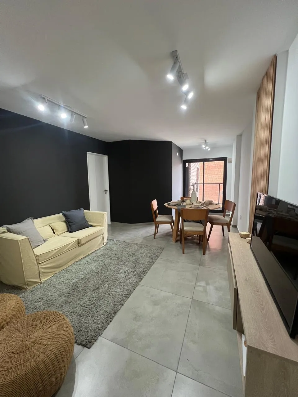 Departamento de 1 dormitorio y medio, Cerca de la ciudad universitaria. ¡A Estre