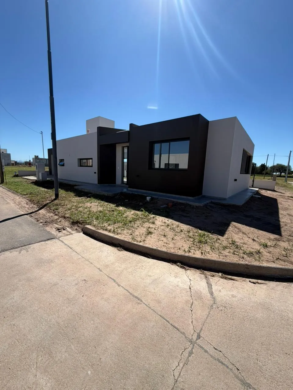 VENTA CASA 2 DORM  A ESTRENAR- CUESTAS DE MANANTIALES