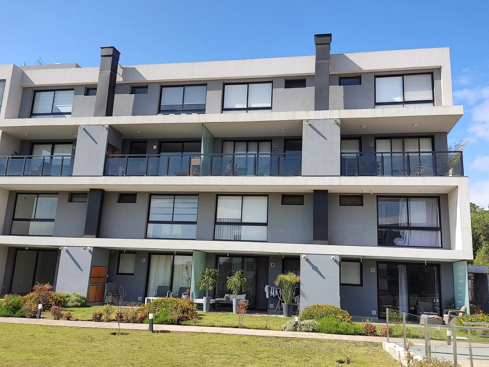VENTA DPTO TIPO DUPLEX 2 DORM- TORRENTES DE MANANTIALES