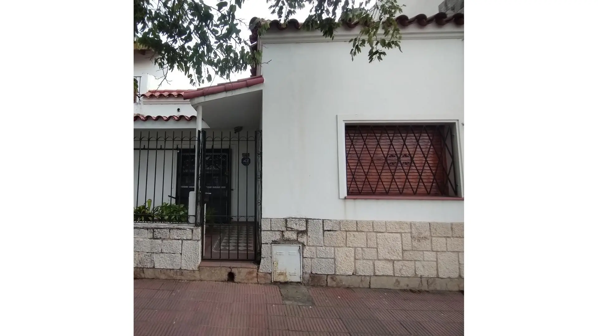 VENDO CASA en RESIDENCIAL AMERICA