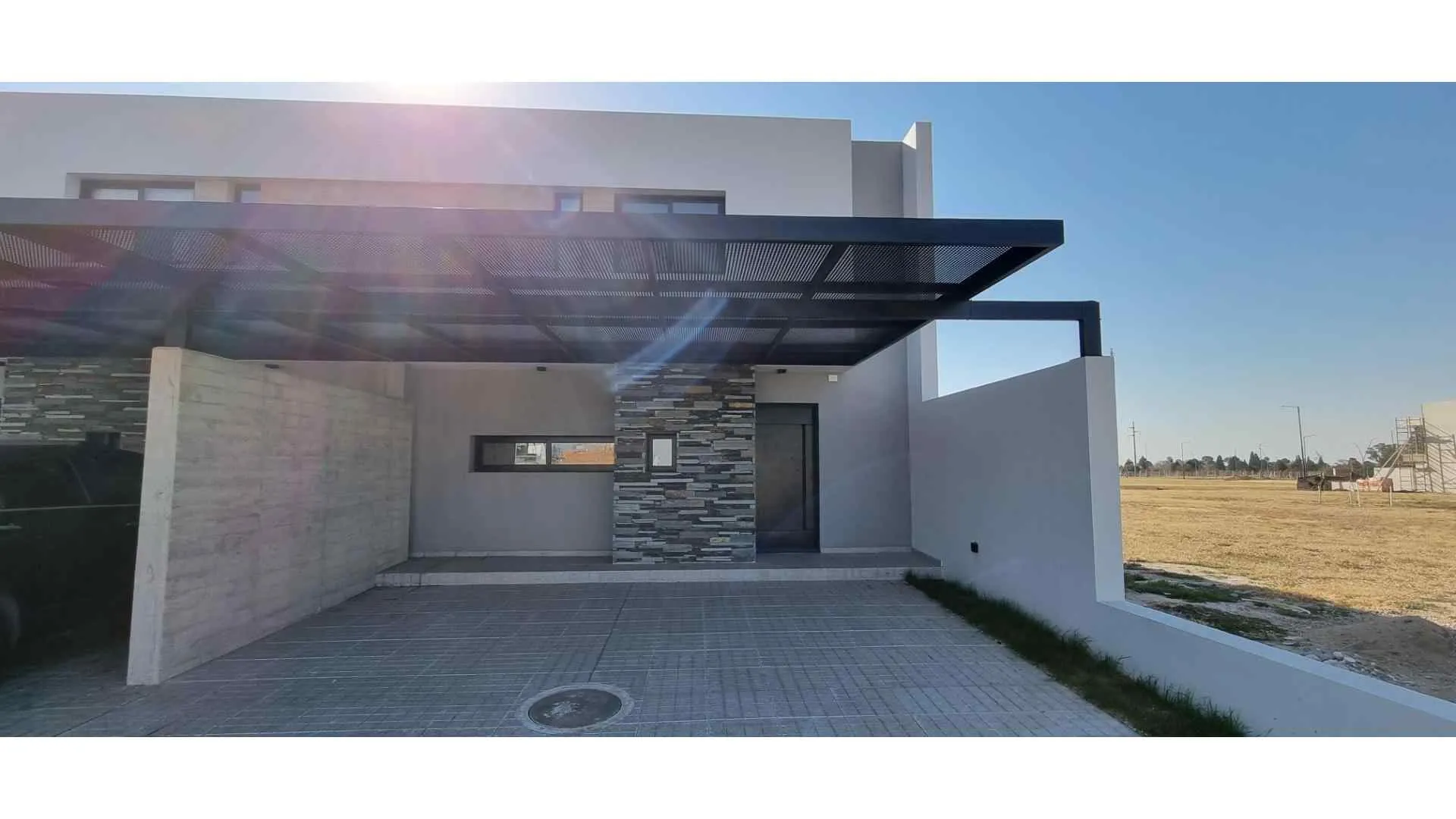 Venta duplex a estrenar 3 dormitorios Prados de Manantiales