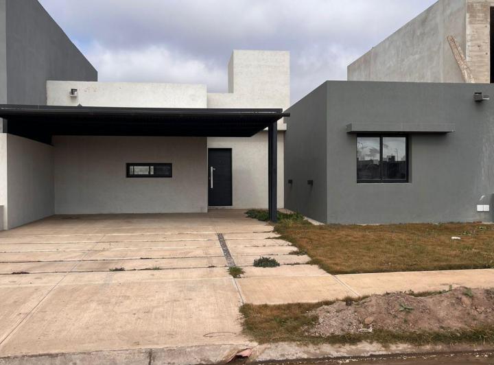 Casa · 95m² · 7 Ambientes