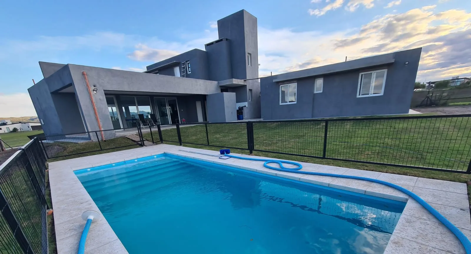 Hermosa Casa en Puerto del Aguila!