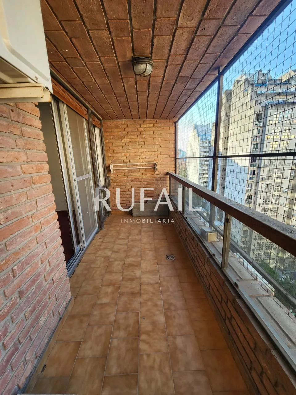 SEMIPISO DE 3 DORMITORIOS EN NUEVA CÓRDOBA. OBISPO ORO AL 300