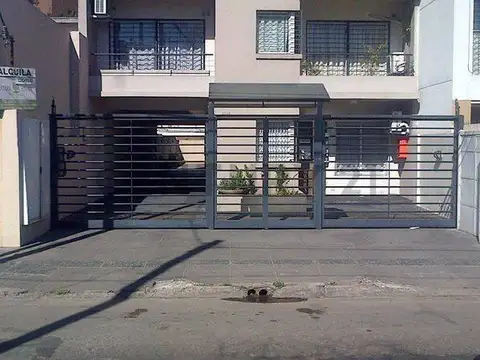Cochera en Venta en Castelar, Partido de Morón
