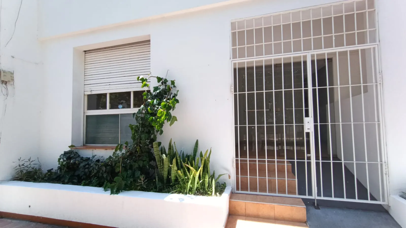 B° Juniors Alquiler Casa/ Oficinas Excelente Ubic!