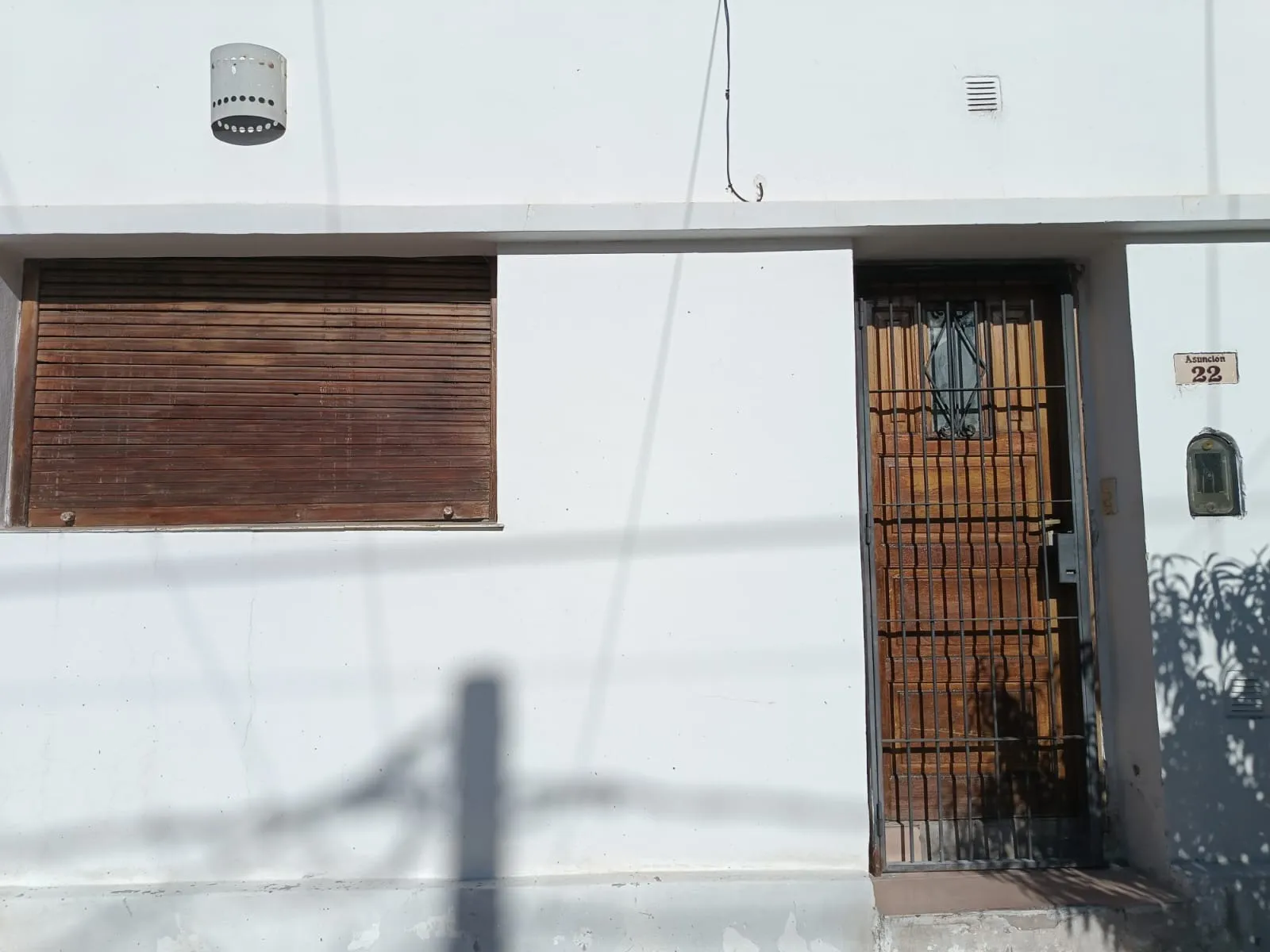 ***Venta Casa 2 Dormitorios + Depto 1 Dorm - B° General Paz***