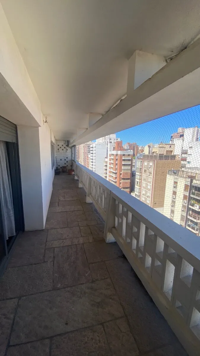 ¡Exclusivo Semipiso de 100 m² al Frente! 2 Dormitorios y 3 Baños – Posesión Inme...