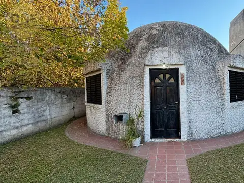 Casa en Venta en Los Hornos, La Plata