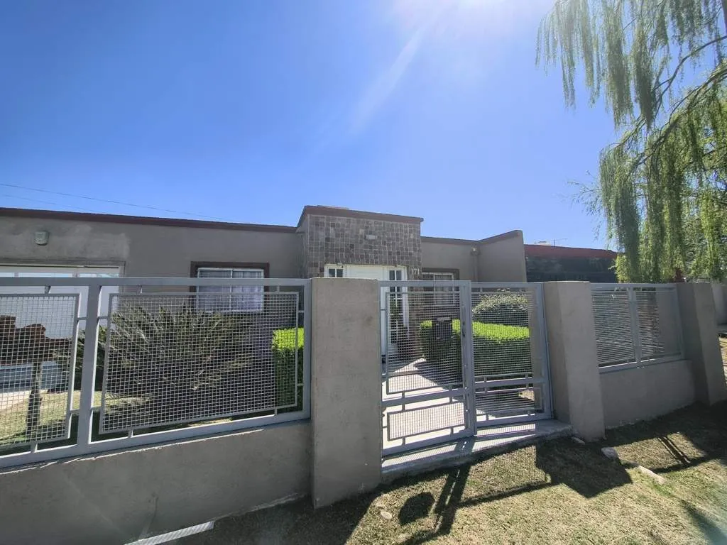 Propiedad Premium en Villa Parque Santa Ana
