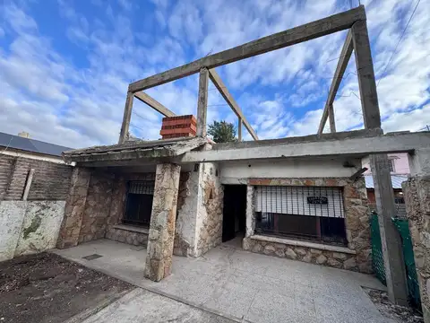 Casa en Venta en Luis Guillon, Partido de Esteban Echeverría