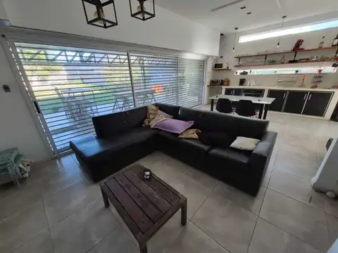 Casa en Venta en Lisandro Olmos Etcheverry, Partido de La Plata