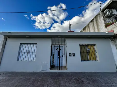 Casa en Venta en Centro  - Zarate, Zarate