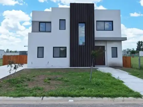 Casa en Venta en Countries y Barrios Cerrados en Pilar, Partido de Pilar