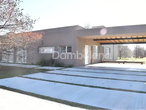 Casa en Venta en El Nacional Club De Campo, Countries y Barrios Cerrados en General Rodriguez