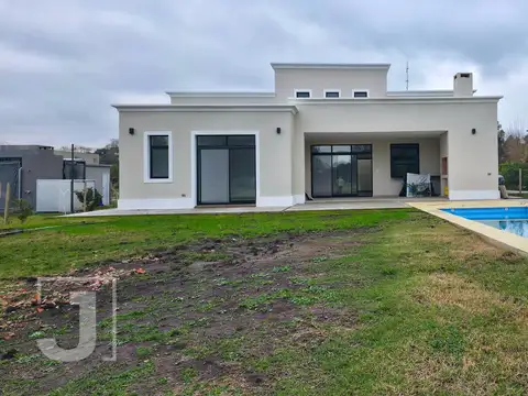 Casa en Venta en Medal Country club, Countries y Barrios Cerrados en Pilar