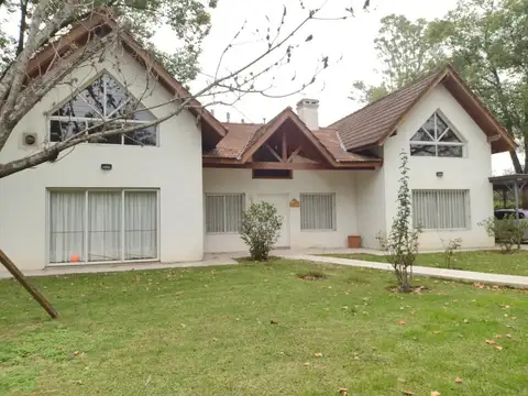 Casa en Venta en Pilar Centro, Pilar