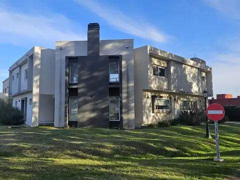 Casa en Venta en Campo Grande, Countries y Barrios Cerrados en Pilar