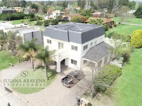 Casa en Venta en Boca Raton, Countries y Barrios Cerrados en Pilar