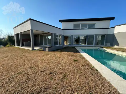 Casa en Venta en El Cantón - Barrio Golf, Countries y Barrios Cerrados en Escobar