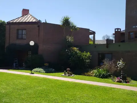 Casa en Venta en Countries y Barrios Cerrados en Guillermo Hudson, Partido de Berazategui