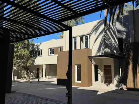 Casa en Venta en Barrio Parque Leloir, Partido de Ituzaingó