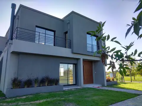 Casa en Venta en Countries y Barrios Cerrados en Escobar, Partido de Escobar