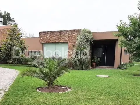 Casa en Venta en El Casco De Alvarez, Countries y Barrios Cerrados en Moreno