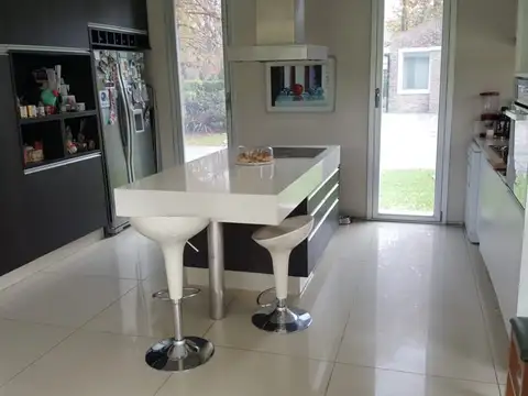Casa en Venta en Club El Carmen, Countries y Barrios Cerrados en Berazategui