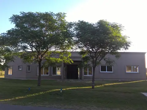 Casa en Venta en Estancias Del Pilar, Countries y Barrios Cerrados en Pilar
