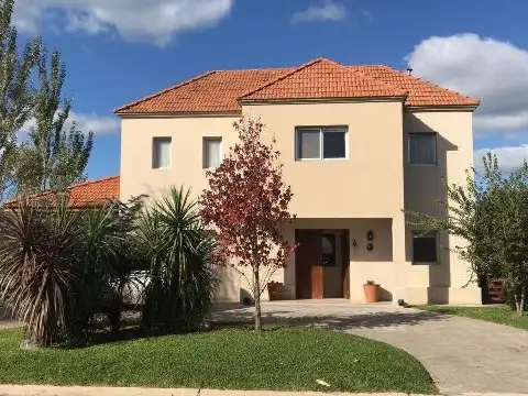 Casa en Venta en Don Joaquin, Canning