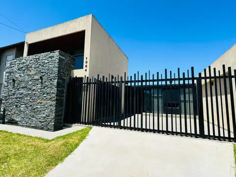 Casa en Venta en Caisamar, Mar del Plata