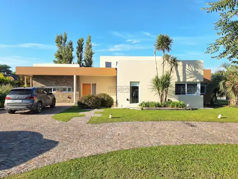 Casa en Venta en El Nacional Club De Campo, Countries y Barrios Cerrados en General Rodriguez