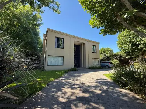 Casa en Venta en Bermudas, Countries y Barrios Cerrados en Pilar